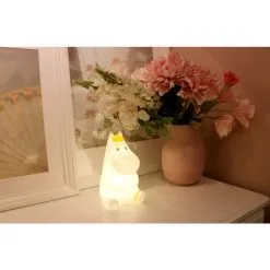 Muumi Niiskuneiti 13cm Yövalo Lahjarasiassa 8 Muumi Niiskuneiti 13cm Yövalo Lahjarasiassa -Sisustusvalo Kauppa 4897060371739 3