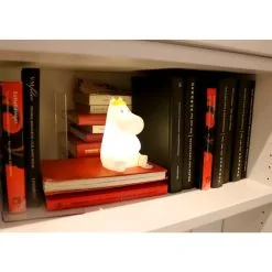 Muumi Niiskuneiti 13cm Yövalo Lahjarasiassa 9 Muumi Niiskuneiti 13cm Yövalo Lahjarasiassa -Sisustusvalo Kauppa 4897060371739 4