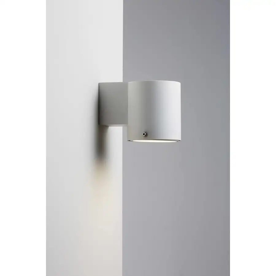 DFTP IP S5 Seinävalaisin 3 DFTP IP S5 Seinävalaisin