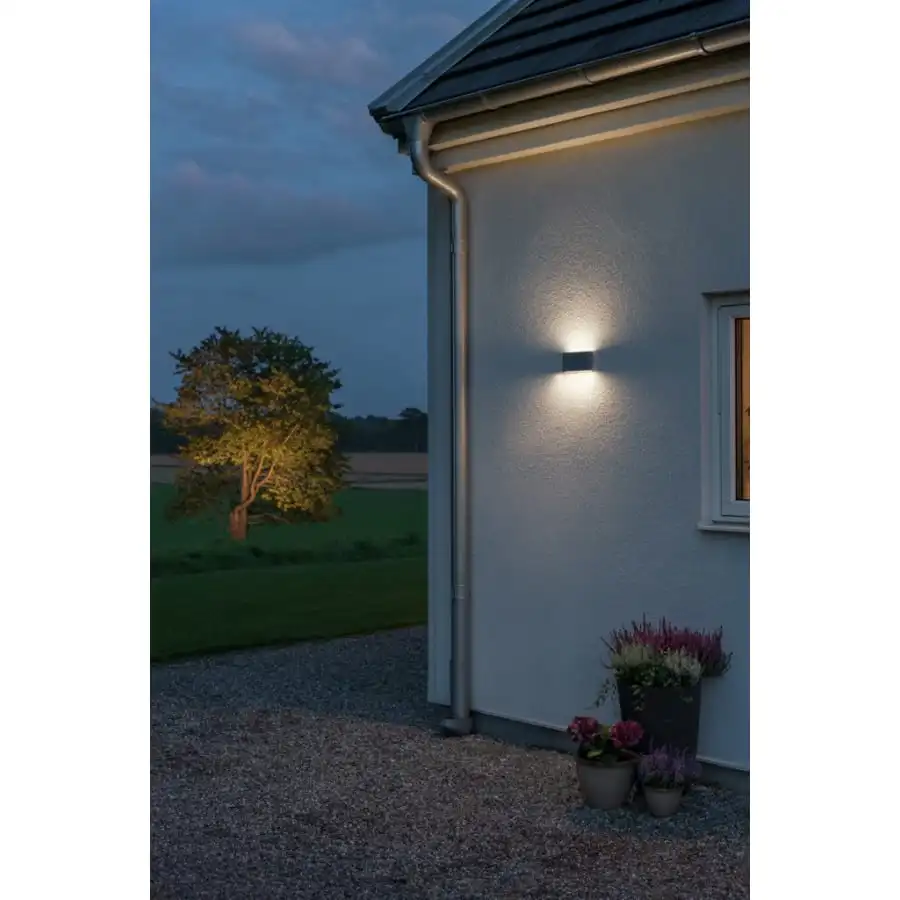 Konstsmide 7973-370 Chieri Tummanharmaa Seinävalaisin 5 Konstsmide 7973-370 Chieri Tummanharmaa Seinävalaisin - Image 3